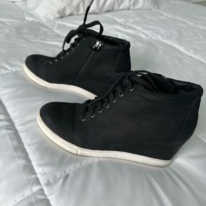 Caslon wedge bootie black size 10.5